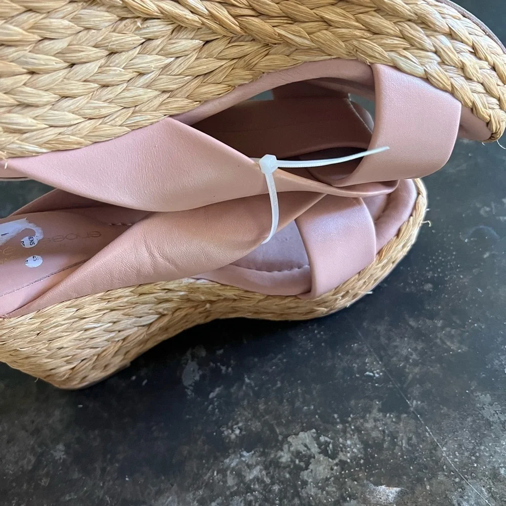 Andres Assous Opal Espadrille size 40